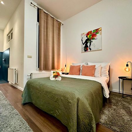 Luxury Suites Centrum By Rikas Hotels Antwerpen Exterior foto
